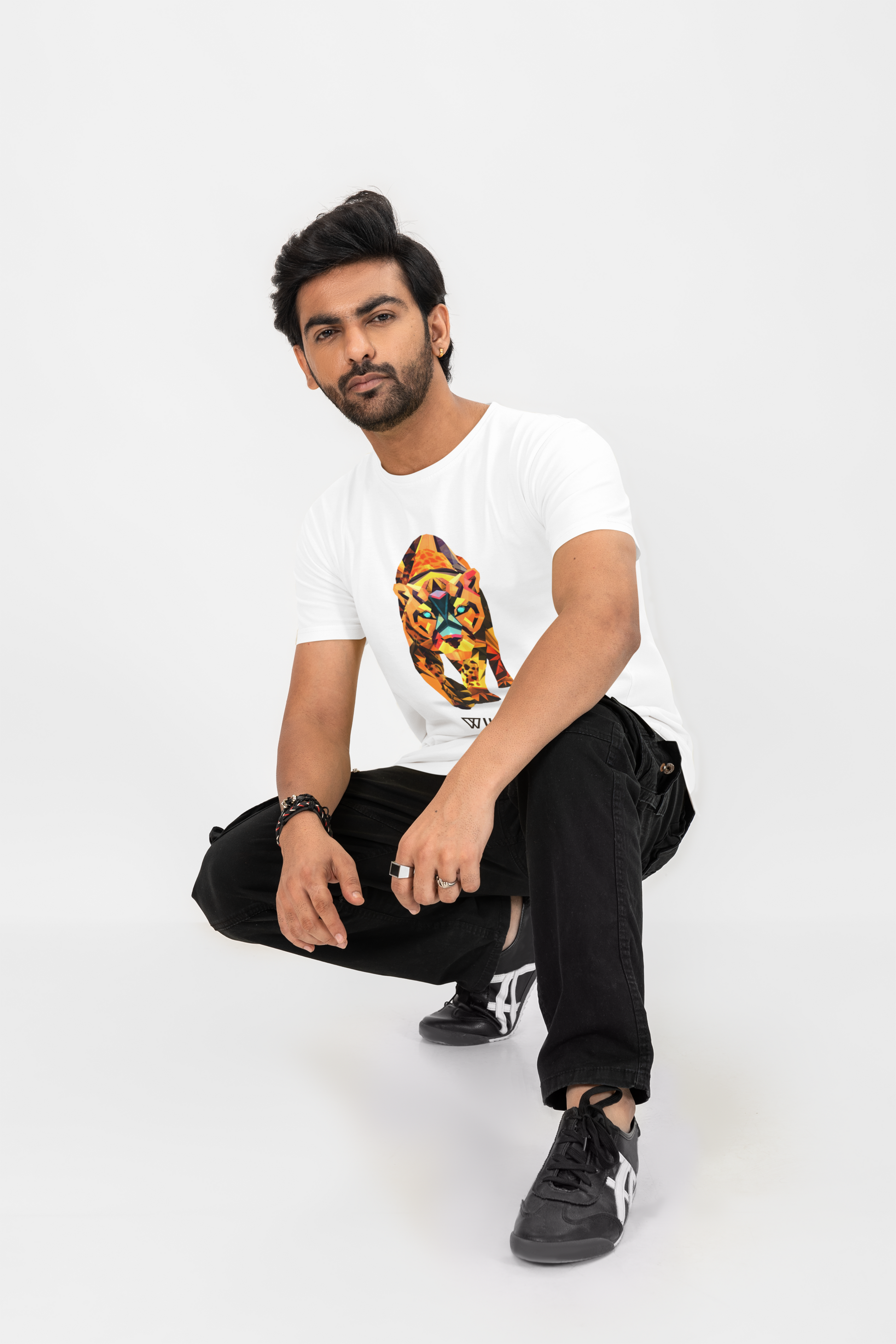 wild unisex t-shirt white size S M L XL XXL XS